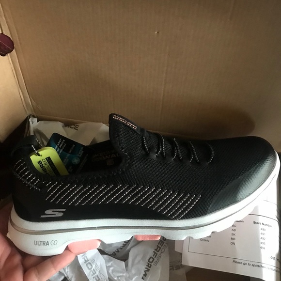 Sketchers sneaker go walk - Picture 1 of 1